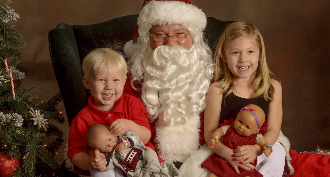 Bothell Santa pictures with Chapters Photography